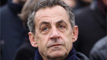 VOICI François Hollande et Julie Gayet : Nicolas Sarkozy a-t-il fait fuiter leur liaison ? Les folles révélations