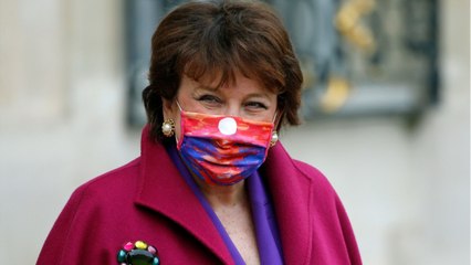 Voici - Roselyne Bachelot hospitalisée : son entourage donne de ses nouvelles