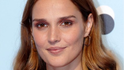 VOICI : Camille Lou se confie sur les "moments très difficiles" après sa rupture avec le danseur Gabriele Beddoni