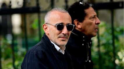 VOICI-Elie Semoun publie une vidéo de lui enfant, il n’a absolument pas changé !