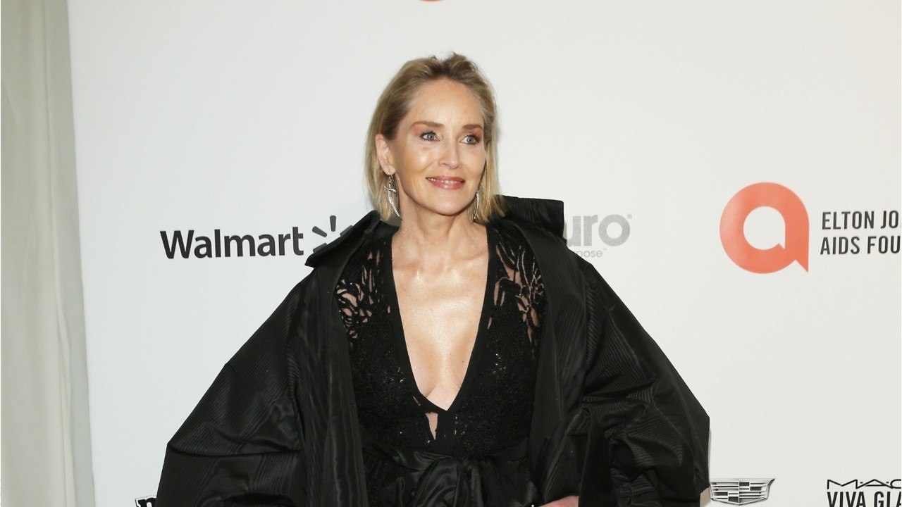 VOICI : Sharon Stone tacle Michael Douglas, son partenaire de Basic Instinct, dans son autobiographie