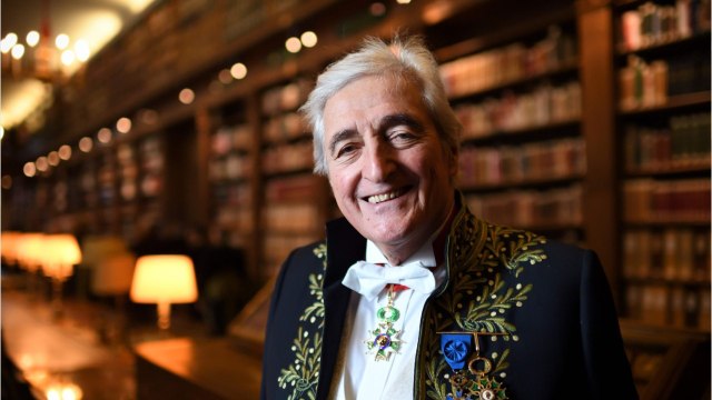 VOICI - Jean-Loup Dabadie : sa fille Clémentine porte plainte contre sa belle-mère qui aurait « volé l'héritage