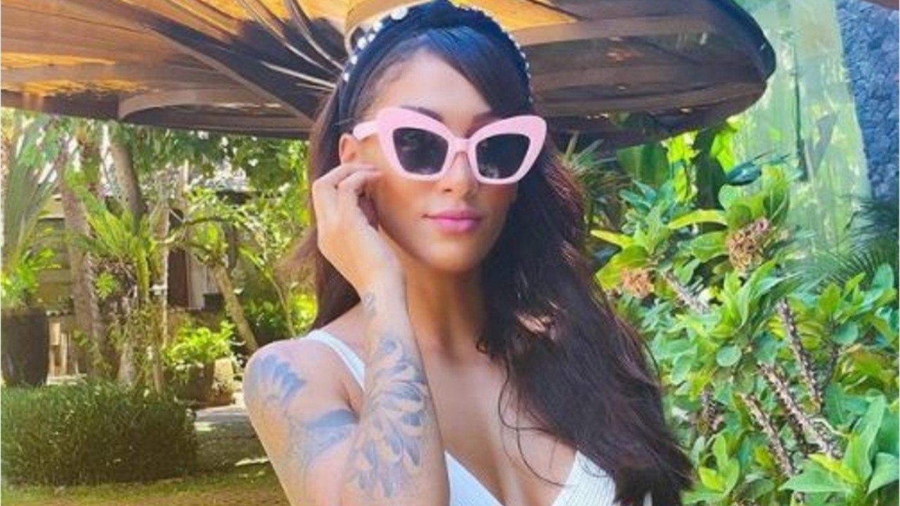 VOICI : Les Vacances des Anges 4 : Rawell pousse un coup de gueule contre la production du programme de NRJ12