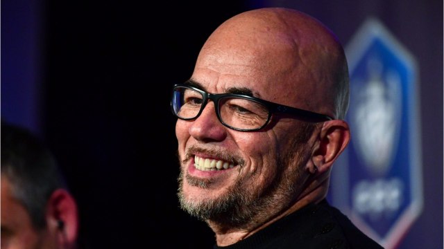 VOICI - Pascal Obispo adulé par une célèbre chanteuse dont il a sauvé la carrière