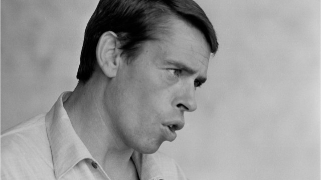VOICI : Jacques Brel : sa fille France Brel dresse le portrait d'un homme ombrageux