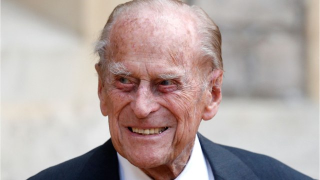 VOICI : Prince Philip opéré du coeur : ce clin d’oeil d’Elizabeth II qui émeut les internautes