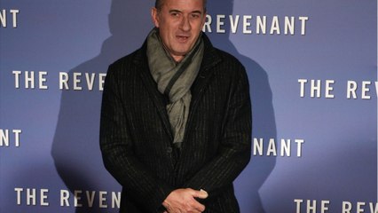 VOICI - Christophe Dechavanne toujours endeuillé : les internautes lui remontent le moral