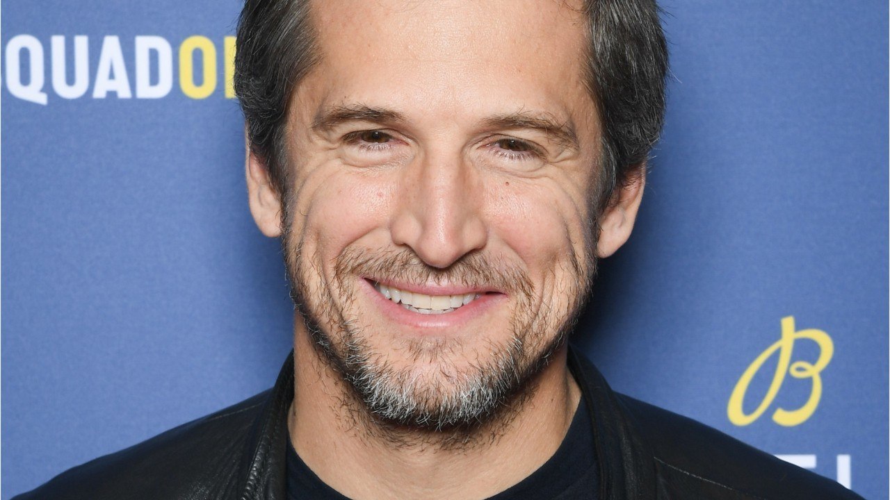 VOICI - PHOTO Guillaume Canet et Gilles Lellouche prennent la pose en Astérix et Obélix, les internautes s’enflamment