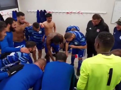 Victoire de nos Séniors1 face à Co St-Fons 1 - 0 ! La joie dans les vestiaires !