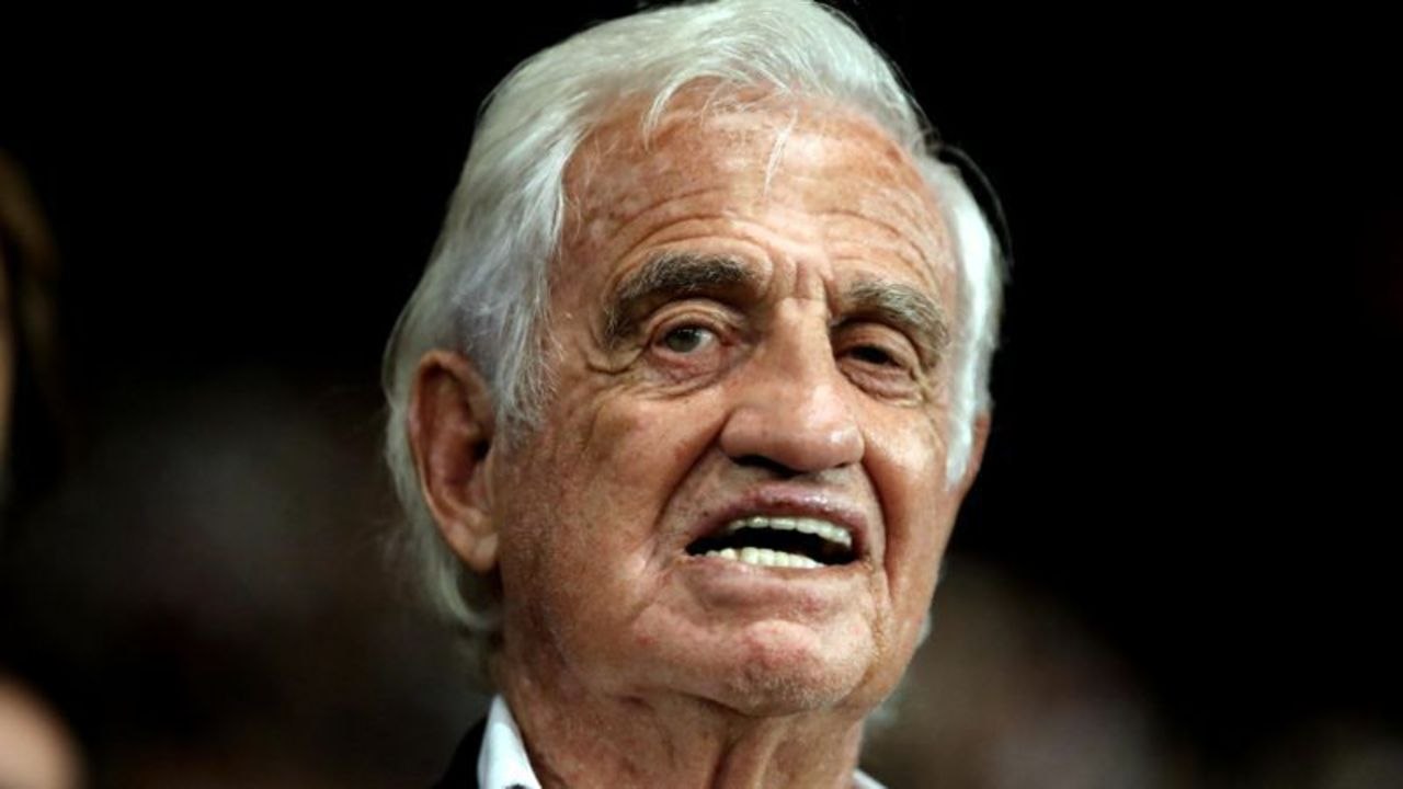 VOICI Jean-Paul Belmondo : cette photo avec une célébrité qui lui vaut une vive polémique