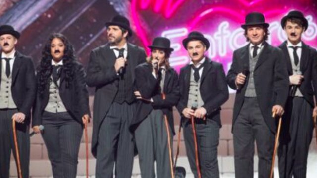 VOICI : Les Enfoirés : pourquoi les artistes et les bénévoles ont fini en larmes