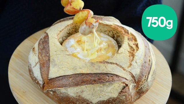 Recette de la cocotte de Mont d’Or à partager et ses brochettes - 750g