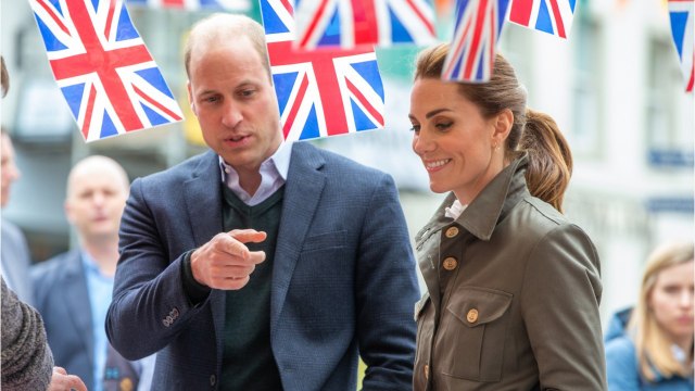 VOICI - Kate Middleton et le prince William : ce geste affectueux si rare en public