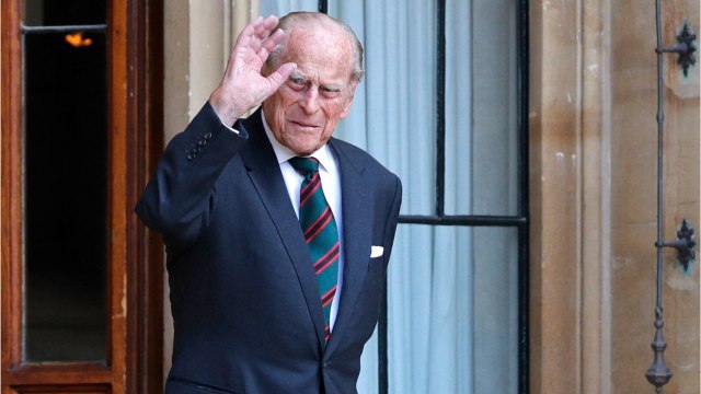 VOICI - Prince Philip hospitalisé depuis plusieurs semaines : Camilla Parker Bowles donne des nouvelles