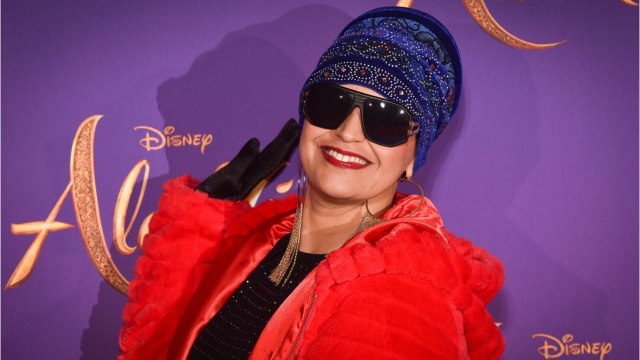 VOICI Cyril Hanouna bientôt réconcilié avec Lââm ? La chanteuse lui répond