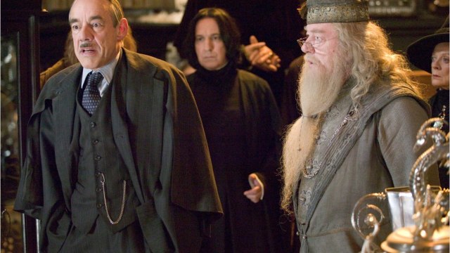 VOICI - Harry Potter et le prisonnier d'Azkaban : pourquoi le professeur Dumbledore a changé d'acteur