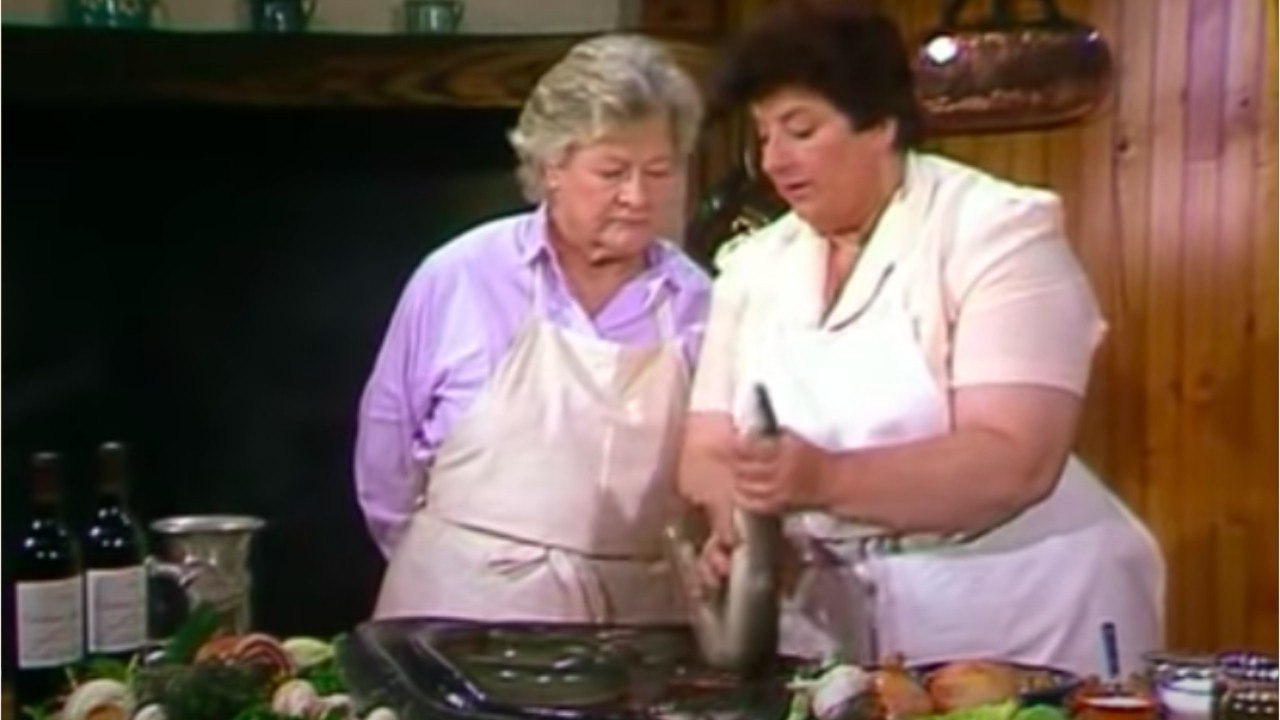 VOICI - Mort de Micheline Banzet-Lawton, l'acolyte de Maïté, à l'âge de 97 ans