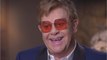 Voici -Elton John: le comportement odieux de sa mère le jour de son mariage avec David Furnish