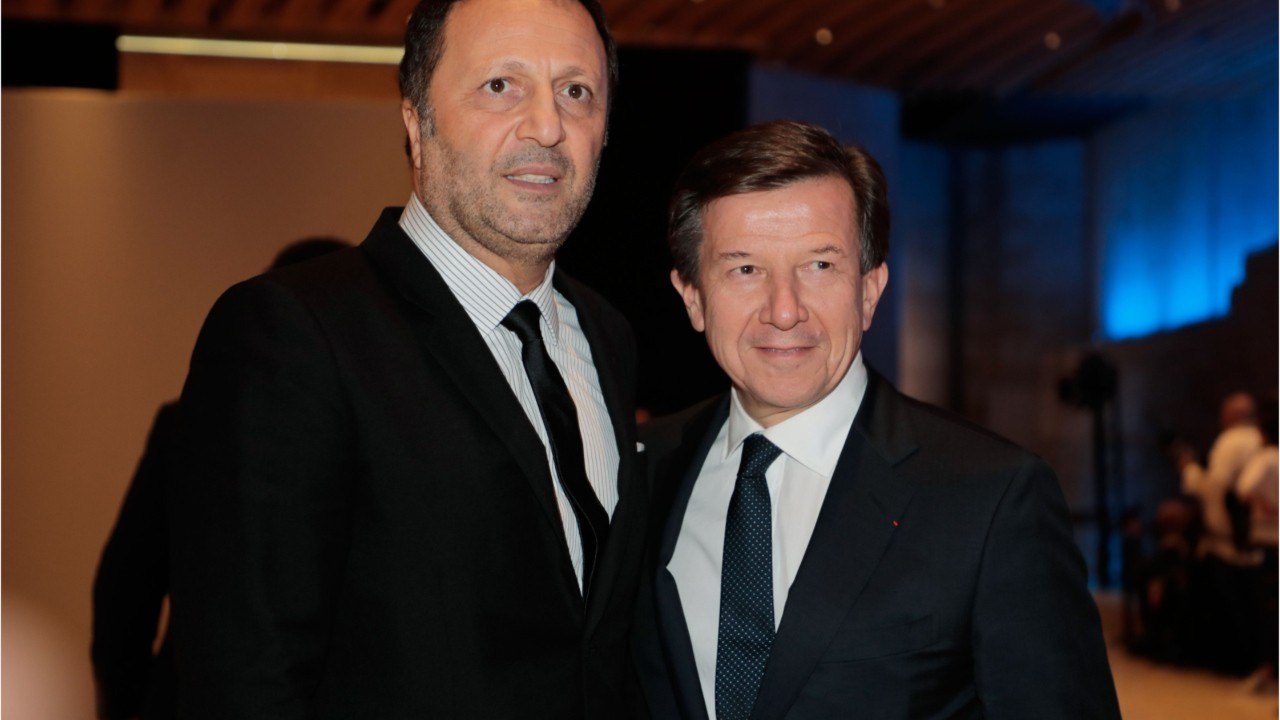 Voici - Vendredi, tout est permis : Arthur enchaîne les blagues gênantes sur Mareva Galanter, elle prend une décision radicale