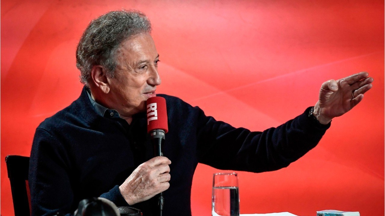 VOICI : Michel Drucker donne de ses nouvelles après une seconde opération: «Je reviens de loin"