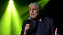VOICI Enrico Macias hospitalisé : le chanteur opéré après une chute