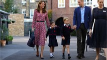 VOICI - Kate, William et leurs enfants applaudissent les soignants : pourquoi sont-ils habillés en bleu ?