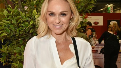 VOICI - Cécile de Méninbus en pleine déprime : elle évoque le couvre-feu sur Twitter et clashe ceux qui se moquent