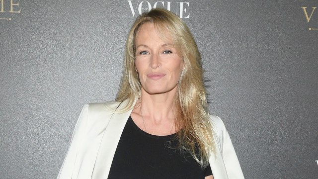 VOICI - Estelle Lefébure dévoile un rare cliché de son fils Giuliano