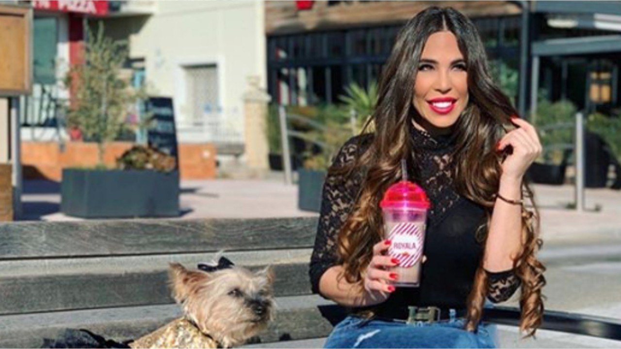 Voici - Kim Glow à nouveau critiquée : l'une de ses vidéos indigne les internautes