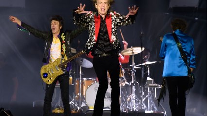 Voici - Mick Jagger confiné en France : il dévoile son quotidien dans une vidéo humoristique