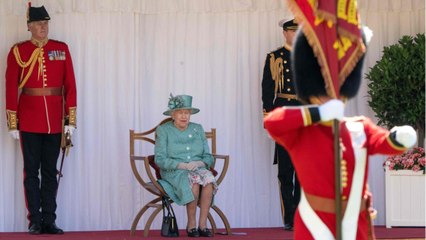 Voici - Elizabeth II : sa décision originale prise pour lutter contre la crise économique