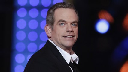 VOICI - Garou se confie sur la passion surprenante qu'il partage avec sa chérie
