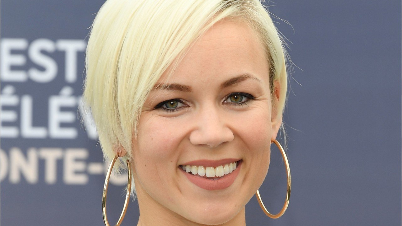 VOICI : Emmanuelle Berne est enceinte : découvrez l'annonce insolite de la danseuse de Danse avec les stars