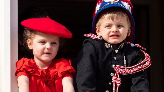 VOICI - Charlène et Albert de Monaco ont vu les choses en grand pour l'anniversaire de Jacques et Gabriella