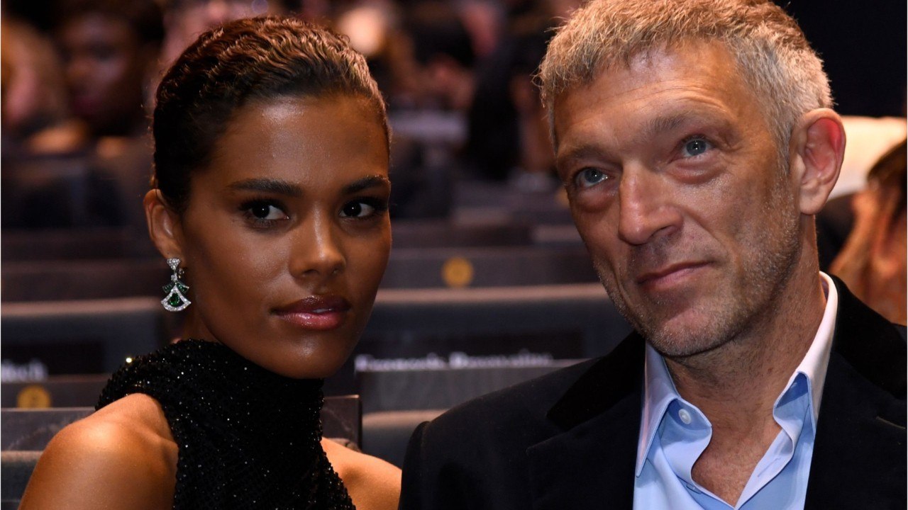 VOICI-PHOTO Vincent Cassel et Tina Kunakey toujours aussi amoureux : ce tendre cliché qui ravit la Toile