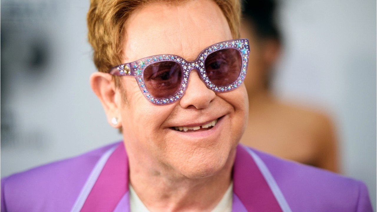voici Elton John dévoile les bouleversantes raisons de sa brouille de sept ans avec sa mère