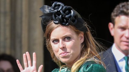 Video herunterladen: VOICI - Princesse Beatrice : comment le scandale Epstein risque-t-il de nuire à son mariage ?