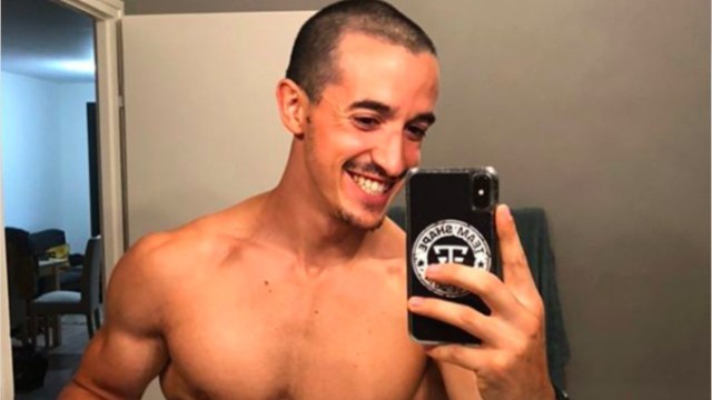 VOICI - Tibo InShape : le YouTubeur choque avec une vidéo très gênante sur TikTok