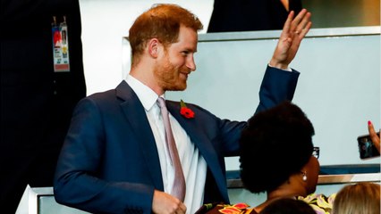 VOICI - Prince Harry : cette adorable photo de son fils Archie qu'il a montrée à l'équipe d'Angleterre de rugby