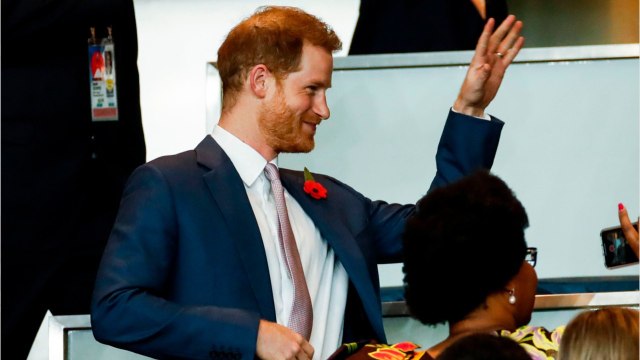 VOICI - Prince Harry : cette adorable photo de son fils Archie qu'il a montrée à l'équipe d'Angleterre de rugby
