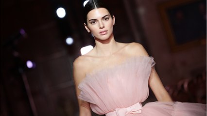VOICI-PHOTOS Kendall Jenner : découvrez les images de son anniversaire d'anthologie le soir d'Halloween