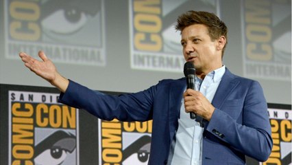 VOICI- Jeremy Renner : son ex-femme l’accuse de l’avoir menacé de mort