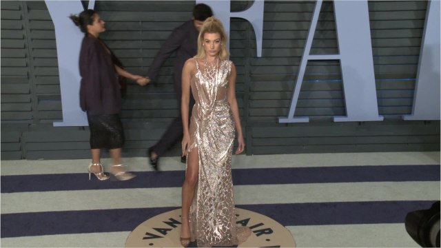 Voici - Hailey Baldwin se confie sur les épreuves traversées avec son mari Justin Bieber