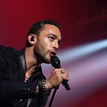 Voici social - Laeticia Hallyday Bloquée : La Technique Infaillible De Jean-Baptiste Guégan Pour Se Protéger (1)