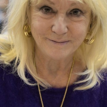 VOICI SOCIAL Mylène Demongeot Victime Du Covid-19, Les Médecins Ne La Voyaient Pas « passer La Semaine (1)