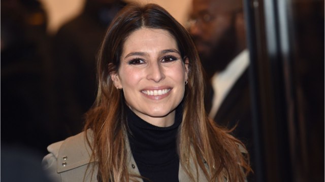 VOICI - Laury Thilleman confinée dans une location : ce qu’elle n’avait pas prévu et qui commence à manquer