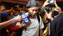 VOICI - Ronaldinho libéré de prison après un mois de détention, il n'est pas tiré d'affaire