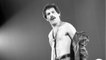 VOICI - Freddie Mercury : son dernier cadeau de Noël bouleversant pour Elton John