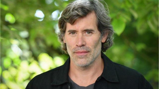 Voici - PHOTO Jalil Lespert photographié par Laeticia Hallyday : cette image qui rappelle Johnny Hallyday aux internautes