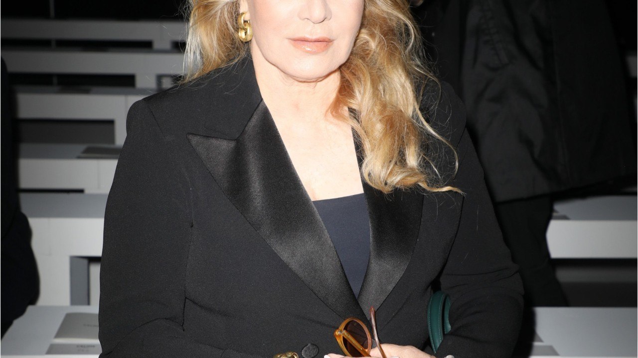 VOICI - Sylvie Vartan en remet une couche sur l'organisation des obsèques de Johnny Hallyday : son nouveau tacle à Laeticia